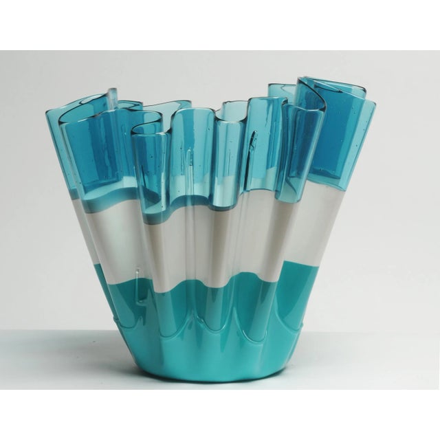 This piece will be manufactured after receiving the order, keeping the model’s references, its colours and dimensions. All...