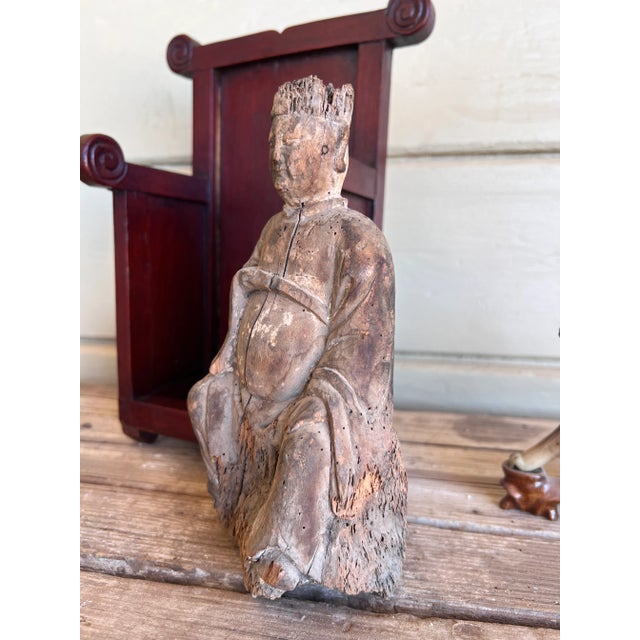 Early 19th Century Carved Chinese Immortal Deity Figurine in the Red Throne Chair For Sale - Image 10 of 12