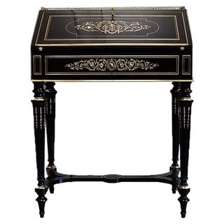 Small Napoleon III Sloping Desk in Blackened Pearwood, Early 19th Century For Sale