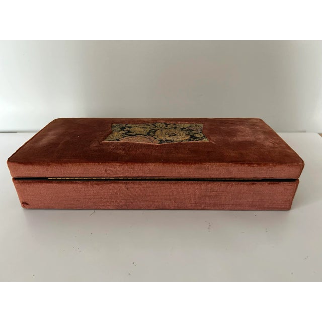 Textile Antique Velvet Vanity Jewelry Box Made in Italy For Sale - Image 7 of 9