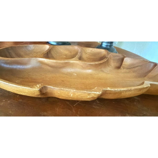 Chestnut Mid 20th Century Danish Modern Oversized Wooden Divided Leaf Platter Tiki Hawaiian Entertaining For Sale - Image 8 of 10