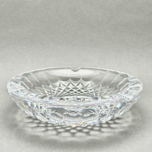 This is a stunning vintage lead crystal ashtray by Waterford in the "Colleen" pattern. Introduced in 1953, this pattern...