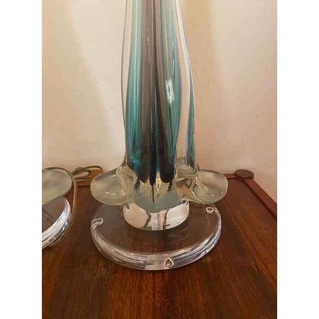 Mid 20th Century Mid-Century Modern Italian Sommerso Murano Glass Fluted Table Lamps - A Pair For Sale In West Palm - Image 6 of 10