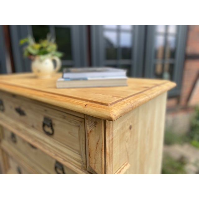 This charming antique chest of drawers has been completely sanded, inside and out. We have oiled the surface. Width: 100...