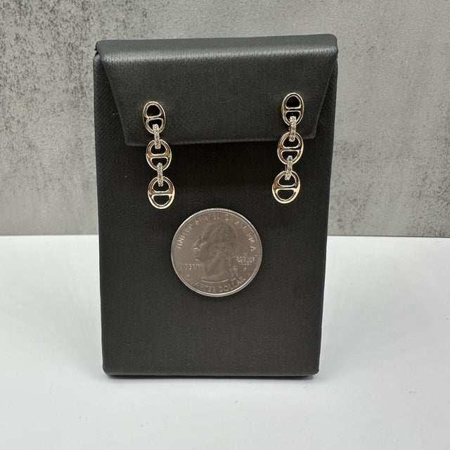 Diamond Link Earrings in 14kt Yellow Gold – 0.15ctw, 3.32g, New Condition, A Pair For Sale - Image 4 of 5