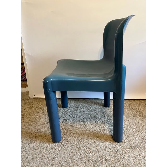 The 1970s Kartell model 4875 chair designed by awarded Italian architect Carlo Bartoli is a pop art classic accent chair...