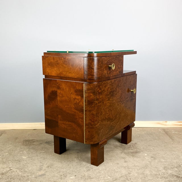 Art Deco Bedside Tables in Burl Wood with Glass Top, 1930s, Set of 2 For Sale - Image 11 of 18