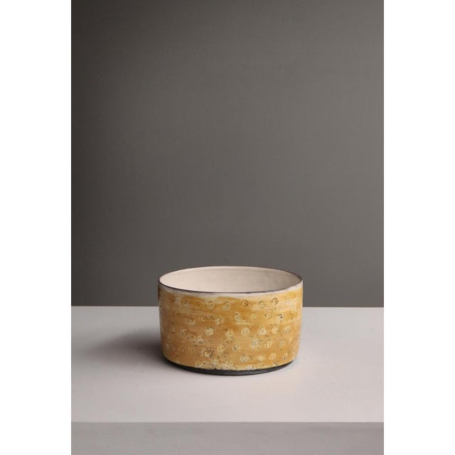 Scandinavian Modern Raku-Fired Stoneware Bowl attributed to Inger Rokkjær, 2003 For Sale - Image 3 of 15