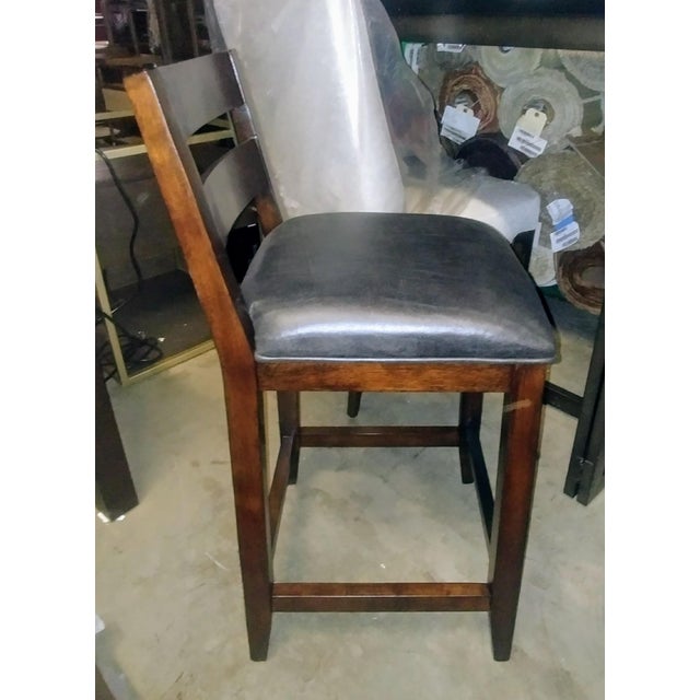 Thomasville Furniture Studio 1904 Cherry Low Ladder Back Leather Bar