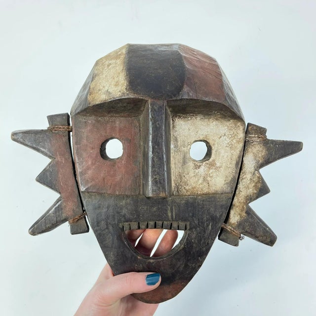 Wood Early 20th Century Boa Mask For Sale - Image 7 of 8