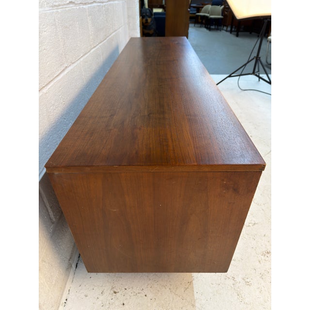 Mid-Century Walnut Credenza With Burl Inlays by Young Manufacturing For Sale - Image 15 of 16