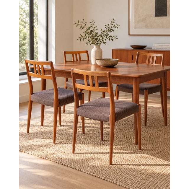 Set of four authentic model 79 dining chairs designed by niels otto møller and manufactured by j.l. Møllers møbelfabrik in...
