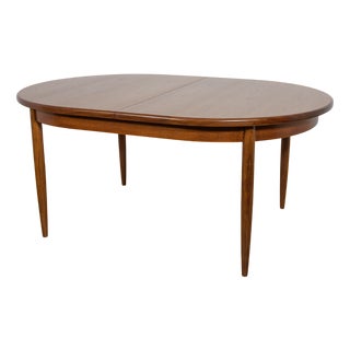 Mid-Century Modern Teak Oval Dining Table from G-Plan, 1960s For Sale