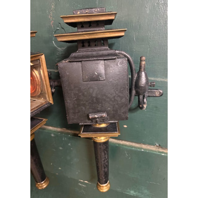 Mid 19th Century Mid 19th Century Carriage Brass Outdoor Lanterns - a Pair For Sale - Image 5 of 9