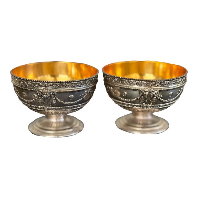 Vintage English Georgian Style Silver Plated Decorative Petite Bowls / Rose Bowls / Open Salts by Corbell & Co For Sale