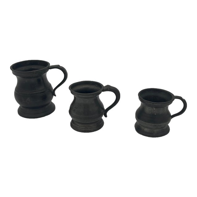 Mid 19th Century Early Pewter Graduated Measures - Set of 3 For Sale