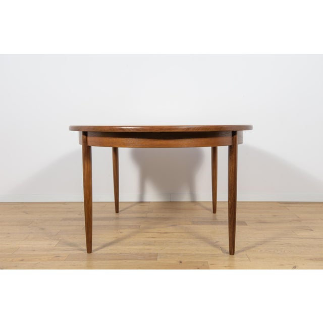 Mid-Century Modern Oval Dining Table in Teak from G-Plan, United Kngdom, 1960s For Sale - Image 4 of 18