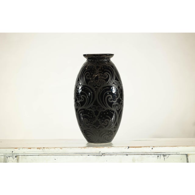 Late 20th Century Black Ceramic Vase with Raised Wave Motif and Glossy Finish For Sale - Image 5 of 12