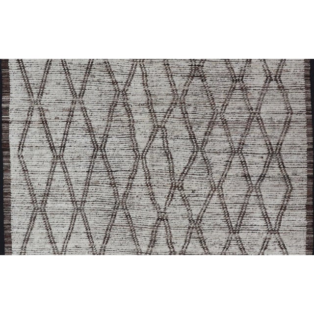 Early 21st Century Tribal Moroccan Rug by Keivan Woven Arts With Intricate Diamond Pattern For Sale - Image 5 of 12