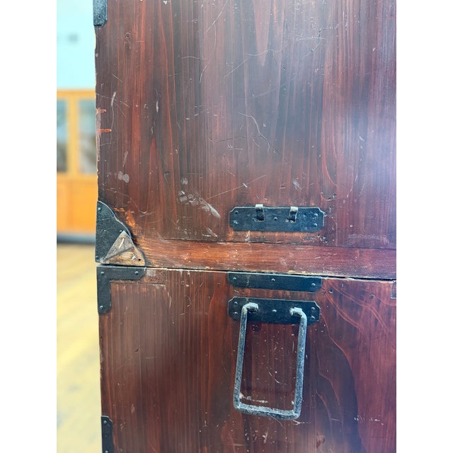 Late 19th Century Antique Japanese Meiji Period Keyaki Two-Piece Stacking Tansu Chest With Hidden Drawers & Original Key For Sale - Image 5 of 15