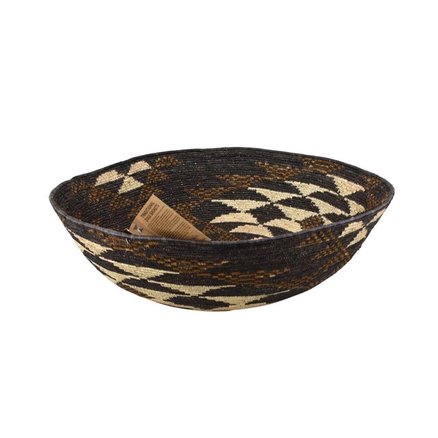 Early 20th Century Zulu Isiquabetho Bowl Basket South Africa For Sale In Denver - Image 6 of 7