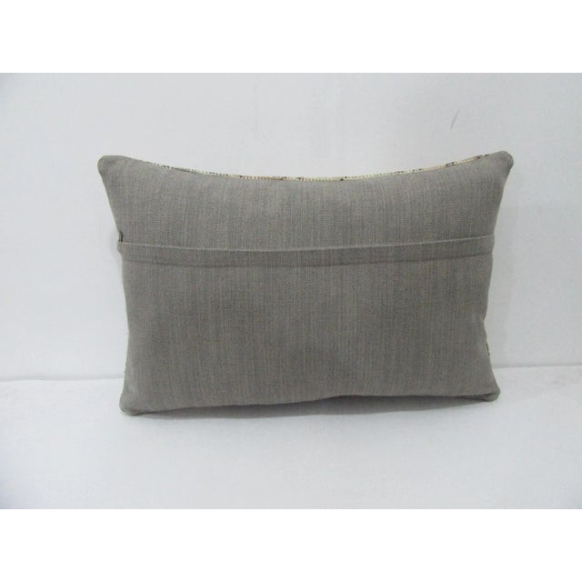 Mid-Century Modern Pastel Decorative Pillow Cover For Sale - Image 3 of 4
