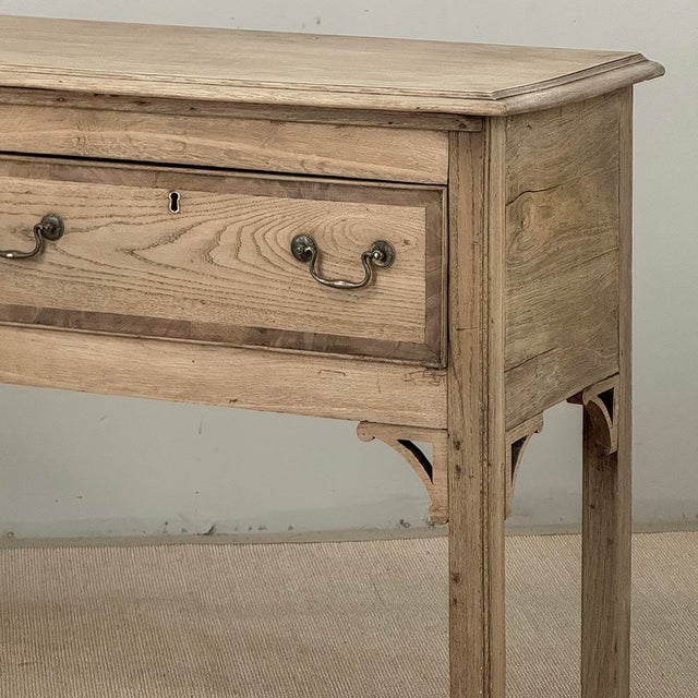 18th Century English Stripped Oak Dresser ~ Sofa Table ~ Console For Sale In Dallas - Image 6 of 17