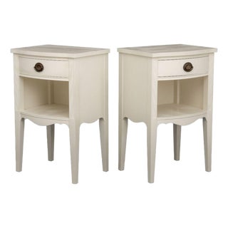 White Fine Furniture Painted Nightstands, Pair For Sale