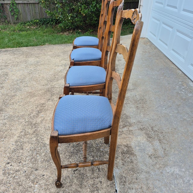 Early 20th Century French Country Shell Carved Walnut Ladder Back Dining Chairs W/ Upholstered Sprung Seats, Set of 4 For Sale In Washington DC - Image 6 of 10