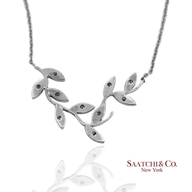Early 21st Century 18k(750) White Gold Natural Diamond Leaf Shape Pendant Necklace With Chain For Sale - Image 5 of 13