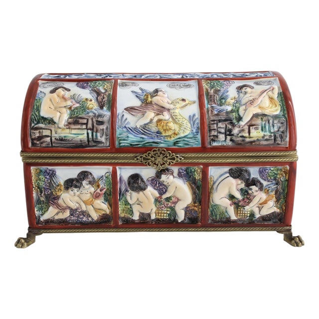 1950s Rare Large Italian Capodimonte Porcelain Majolica Box W/ Putti Relief For Sale