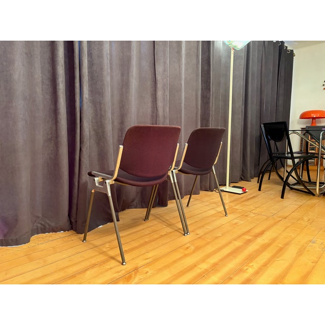 Metal DSC 106 Chairs by Giancarlo Piretti for Anonima Castelli, Italy, 1970s, Set of 2 For Sale - Image 7 of 12