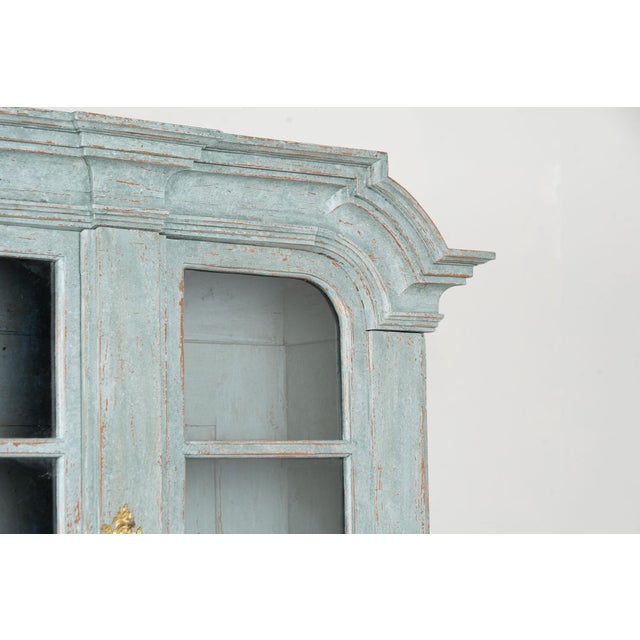 Early 19th Century Swedish Blue Painted Pine Display Cabinet For Sale - Image 6 of 18
