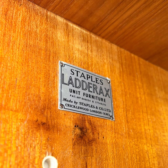 Staples Ladderax Two-Bay Teak Shelving System by Robert Heal for Staples Cricklewood, 1960s For Sale - Image 11 of 13