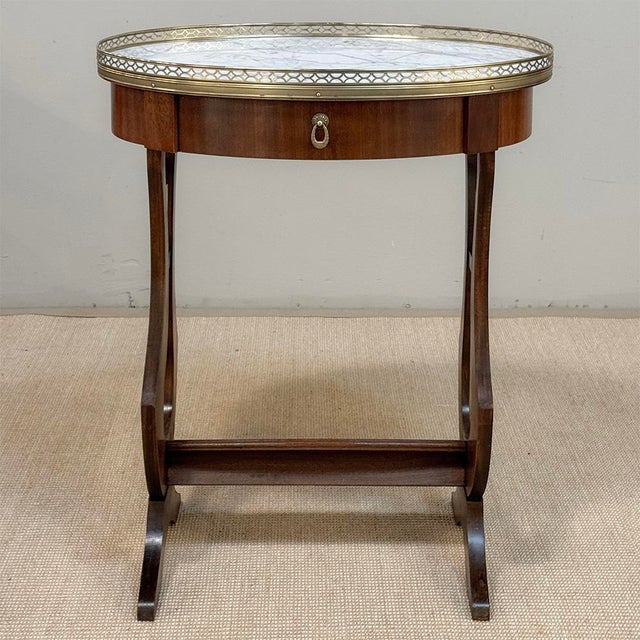 French Antique French Neoclassical Oval End Table With Carrara Marble For Sale - Image 3 of 17