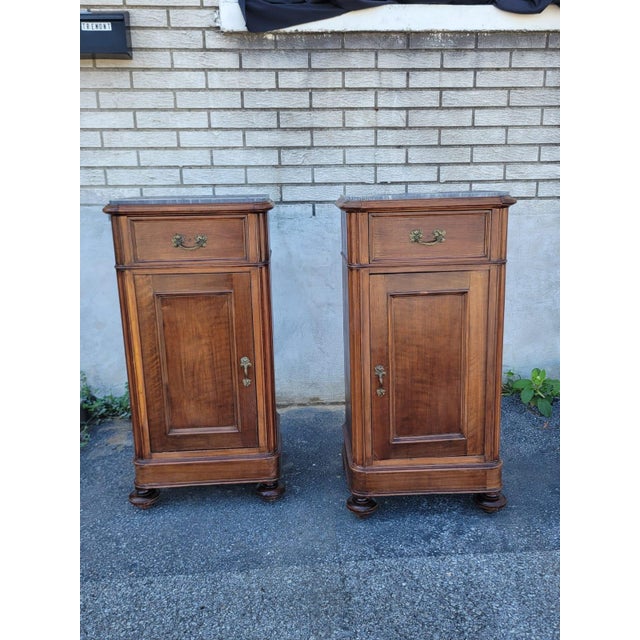Pair of 19th Century French Walnut Marble Bedside Cabinets. For Sale - Image 4 of 14