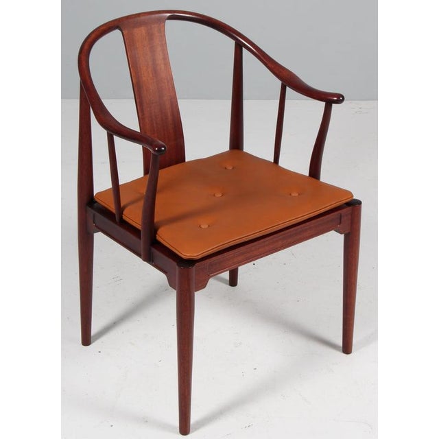 Hans J. Wegner famous and beautiful chair is an adaptation of an old Chinese chair of the Ming dynasty; “China Chair”. A...