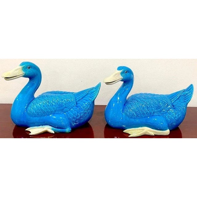 Chinese Early 20th Century Turquoise Chinese Export Figures of Seated Ducks - a Pair For Sale - Image 3 of 11