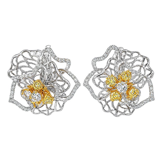Late 20th Century 18K White Two Tone Gold Yellow Diamond Floral Earrings, Pair For Sale