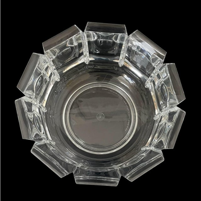 Plastic Vintage Lucite William Bounds Grainware Regal Large 12” Serving Salad Bowl MCM For Sale - Image 7 of 8