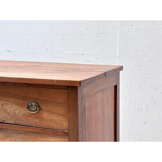 Early 20th Century Antique Neoclassical Chest of 3 Drawers For Sale - Image 4 of 17