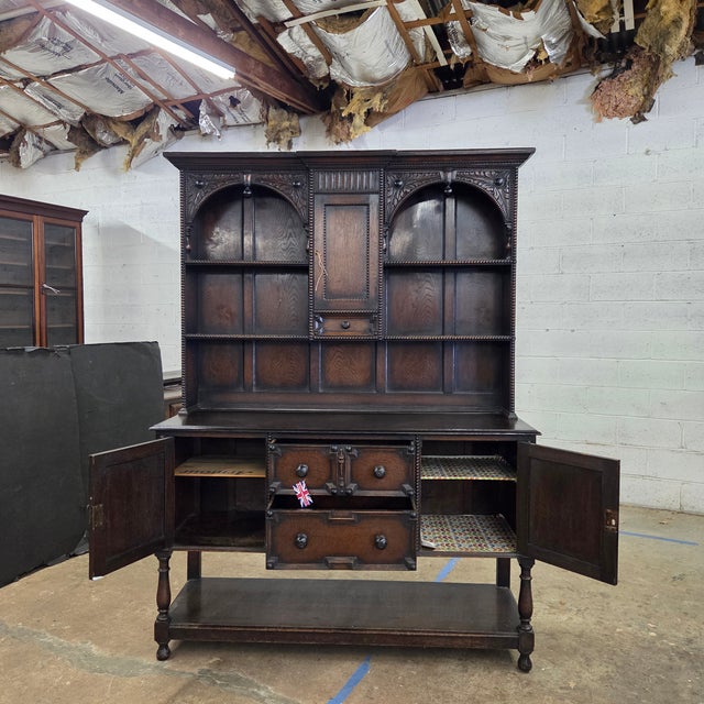 Brown Early 20th Century Handsome Welsh Dresser With Carving, Beading, and Arch Details For Sale - Image 8 of 18