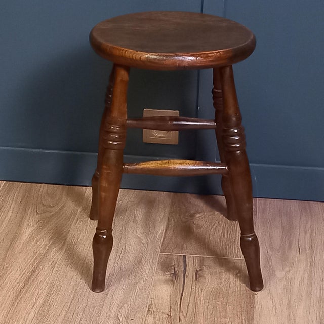 Antique Windsor Stool, 1700s For Sale - Image 4 of 7