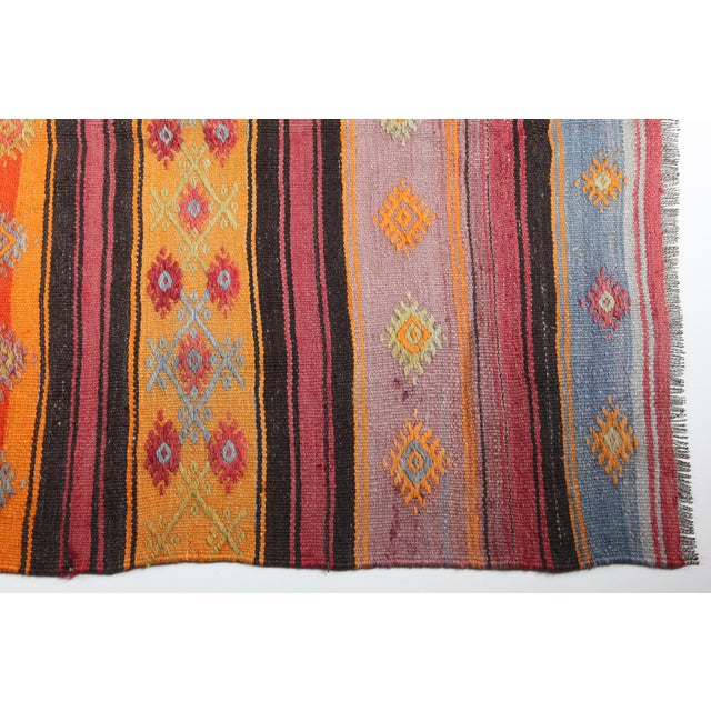 Tribal Vintage Handwoven Kilim Rug - 9'3x5'1 For Sale - Image 4 of 13