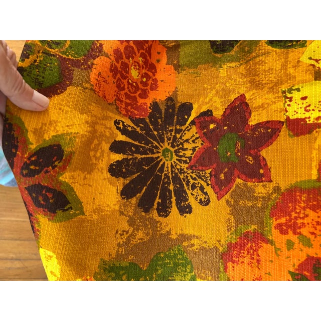 Boho Chic VTG 8 Yards Continuous Deadstock 5th Avenue Design Inc. Flower Power Hawaiian Floral Barkcloth Fabric For Sale - Image 3 of 8