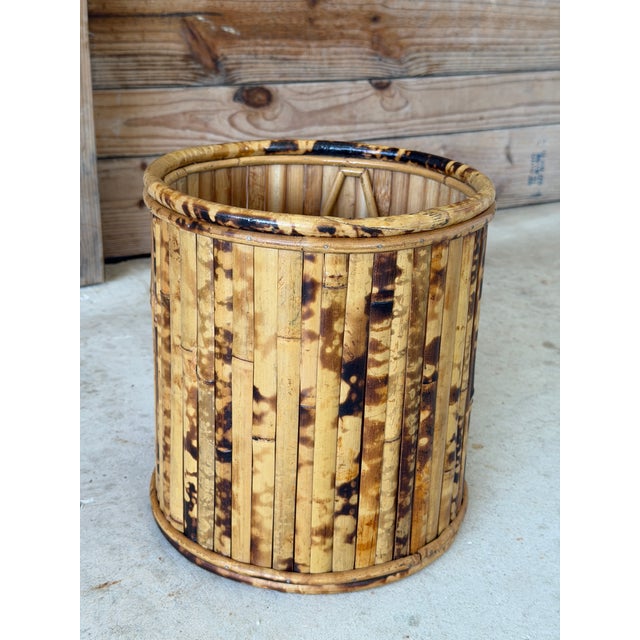 Tan Vintage Coastal Tortoise Bamboo Wastebasket / Cachepot Planter For Sale - Image 8 of 9