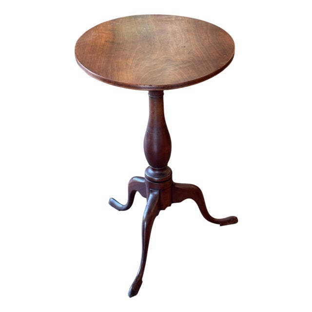 19th Century Oval Tilt-Top Pedestal Table For Sale
