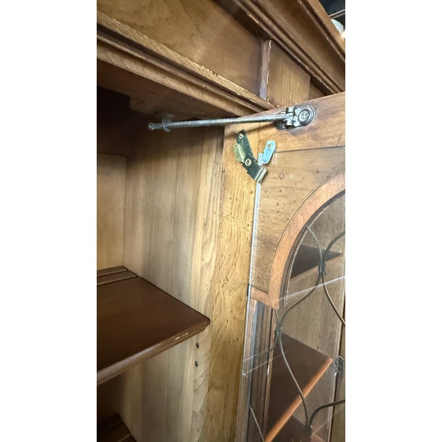 Karges Furniture Breakfront China Cabinet, Circa 1980s For Sale In Boston - Image 6 of 18