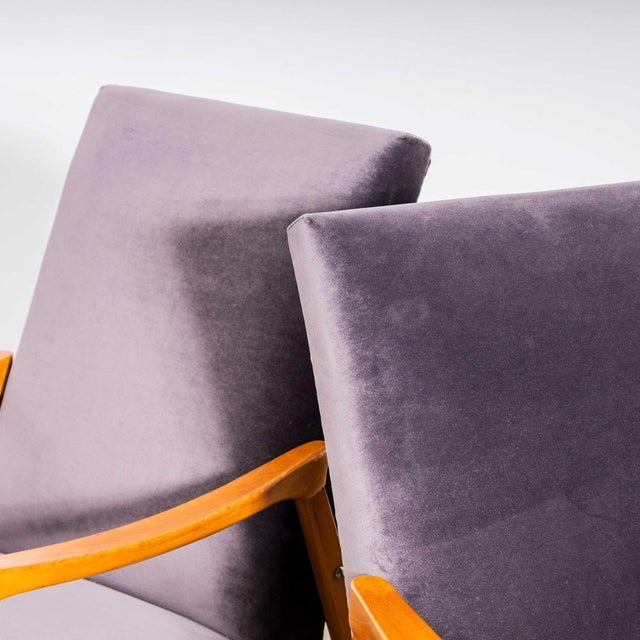Lounge Chair in Grey Cotton Velvet and Beech by Jaroslav Smidek, 1950s For Sale - Image 9 of 10