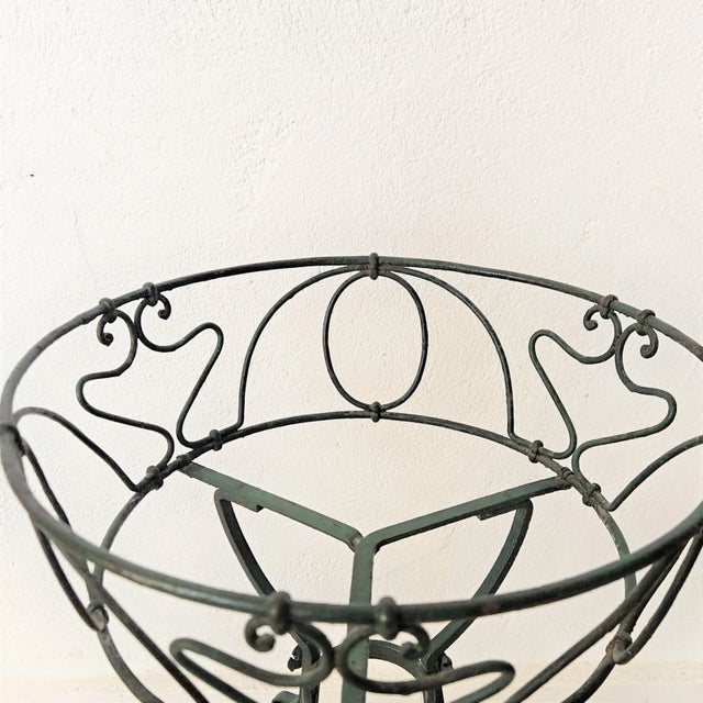 Art Nouveau Flower Stand in Wrought Iron, 1890s, in Very Good conditions. Designed 1890 to 1919